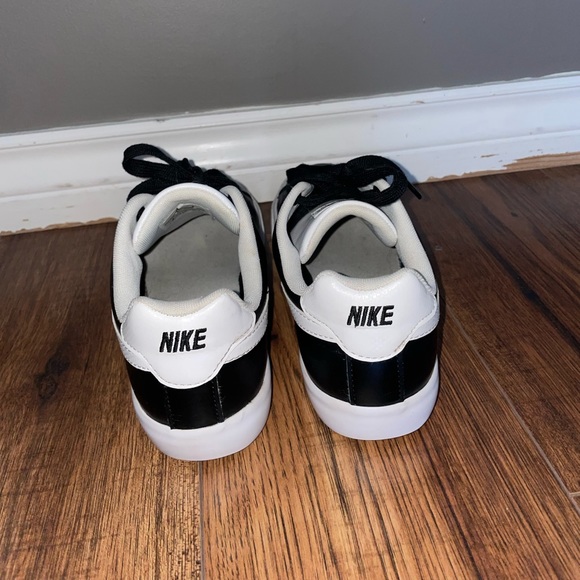 Nike sneakers - Picture 4 of 4